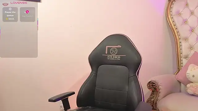 saaya tay online show from November 10, 4:07 am