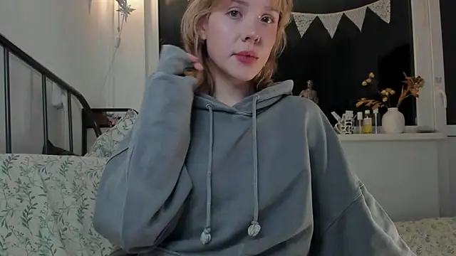  CuteAsFuck  online show from January 17, 5:31 pm