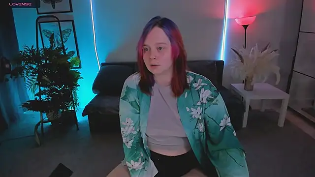 lunaalli online show from February 2, 8:30 pm