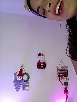 Fox Roxxan online show from December 16, 1:33 am