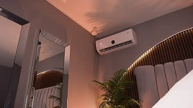 KatlynRous online show from January 13, 10:58 pm