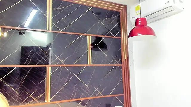 HannyThompson online show from October 28, 12:22 pm