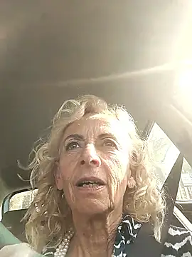 clarabell4 online show from October 14, 1:14 pm