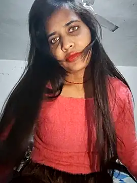 cute radhikaa online show from December 4, 6:30 pm