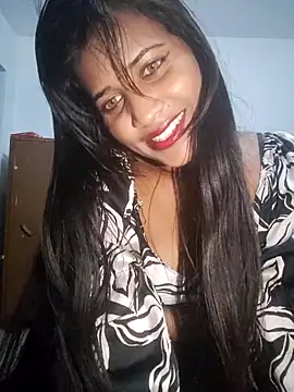 cute radhikaa online show from November 11, 5:10 pm