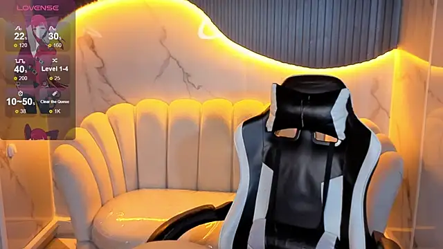  Evoni b online show from November 29, 1:04 pm