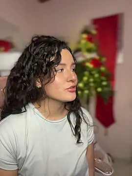 Dannaa Lovs online show from December 4, 7:03 pm