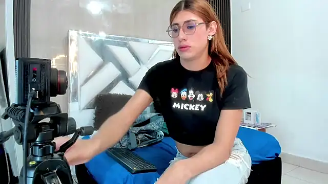 karen matwell online show from December 2, 1:51 am