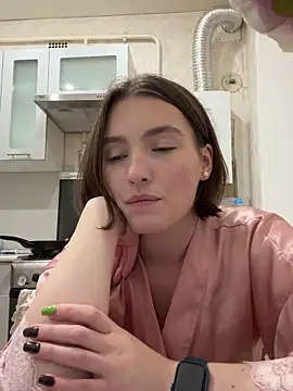 ZariaFlame online show from November 28, 8:45 pm