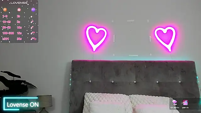 dream kayla online show from September 17, 4:54 am