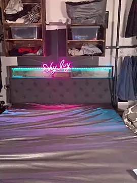 Shy Ivy online show from October 13, 9:39 pm