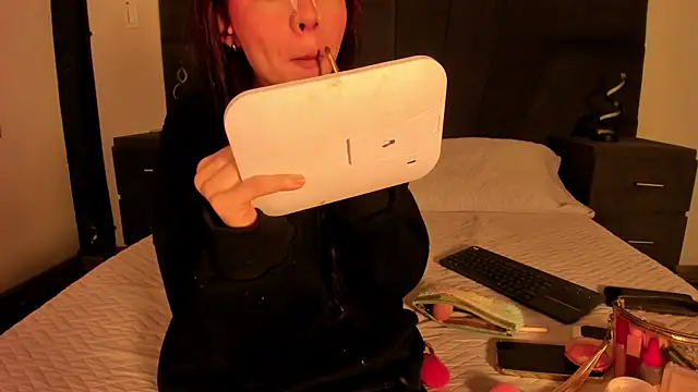 CleoWhite online show from September 12, 4:46 am