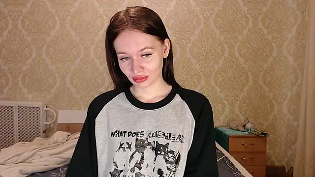 Kitkaat00 online show from October 3, 3:17 pm