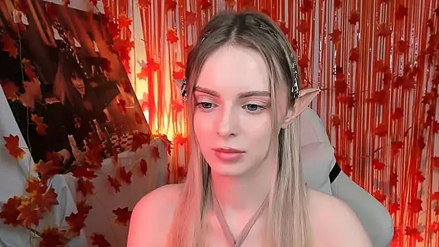 Snapshot of JuliaBrewwer chatting on October 27, 11:50 am JuliaBrewwer online show from October 27, 11:50 am