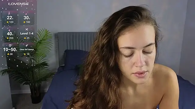 Snapshot of SaraMoren0 chatting on October 21, 8:18 am SaraMoren0 online show from October 21, 8:18 am