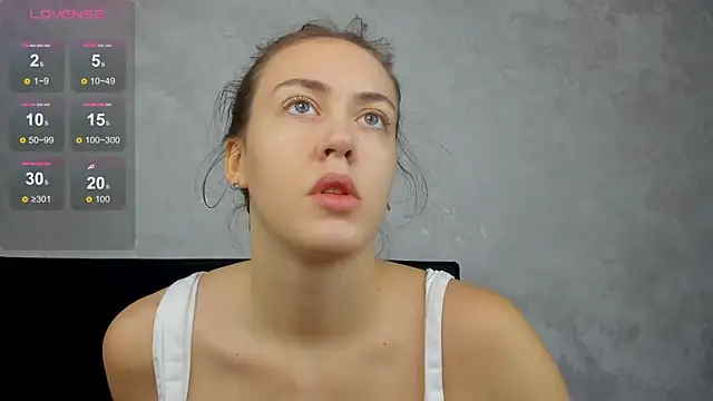 Snapshot of SaraMoren0 chatting on September 20, 6:45 am SaraMoren0 online show from September 20, 6:45 am