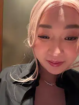 winter11 online show from February 2, 10:47 am