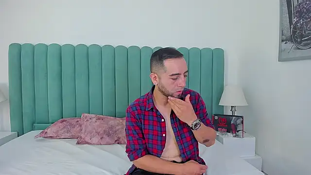 Lushian  online show from November 6, 2:45 pm