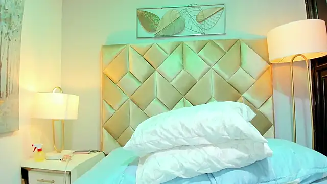 DanniaKross online show from September 27, 9:27 am