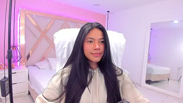 samantaa shy online show from February 15, 6:07 pm