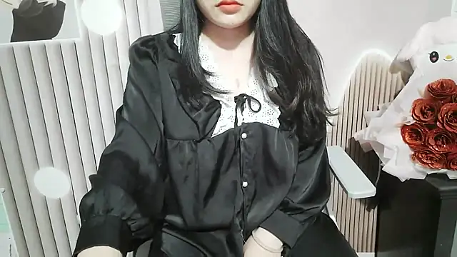 Emachiii online show from December 5, 12:17 pm