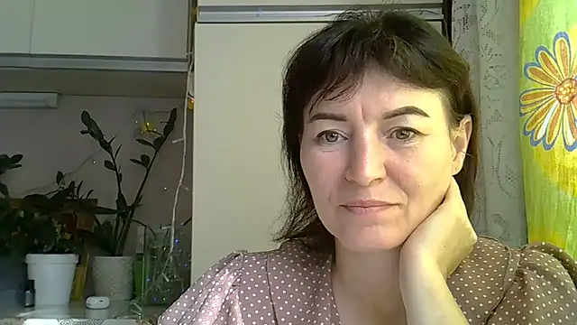 Krystal 82 online show from September 10, 8:25 am