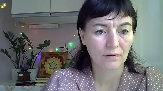 Krystal 82 online show from September 18, 5:39 am