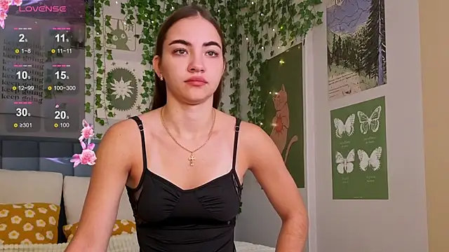 Ashley Pierce online show from November 21, 4:47 am