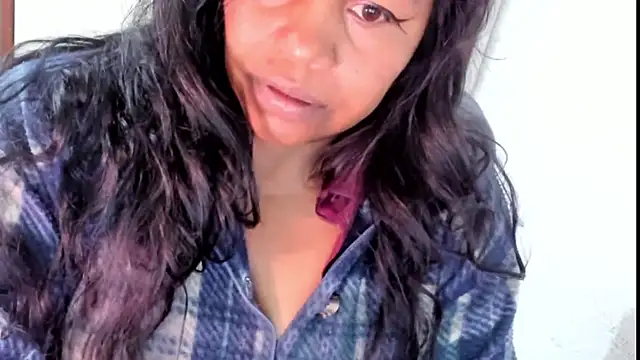 Snapshot of ebonylouissexyhot chatting on September 30, 10:58 pm ebonylouissexyhot online show from September 30, 10:58 pm