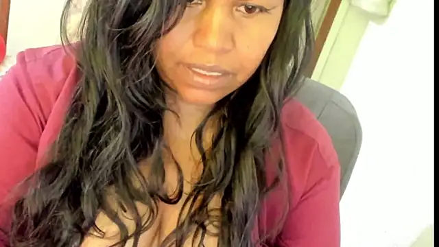 Snapshot of ebonylouissexyhot chatting on September 27, 9:00 pm ebonylouissexyhot online show from September 27, 9:00 pm