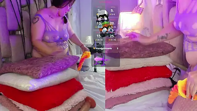 ErikaMontiel   online show from October 16, 10:12 pm