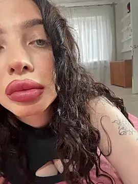 Hannah xBaby online show from November 24, 10:50 am