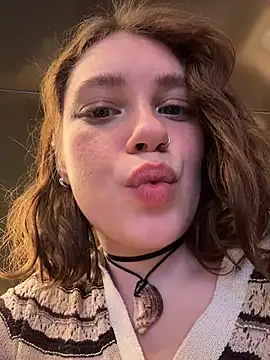 lucy-joy online show from November 26, 3:35 pm