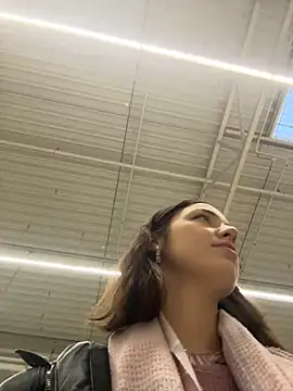 DollyTall online show from January 8, 8:40 am