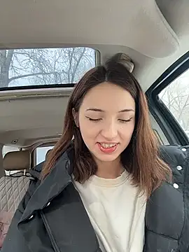 DollyTall online show from February 17, 7:18 am