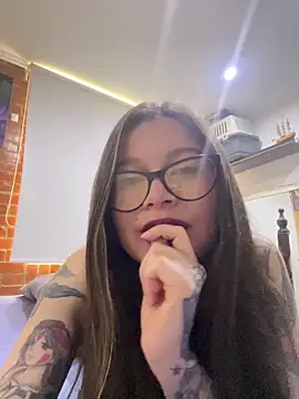 KoraSweett online show from February 1, 7:12 pm