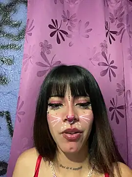 Snapshot of kiittyselenita chatting on October 19, 6:15 am kiittyselenita online show from October 19, 6:15 am