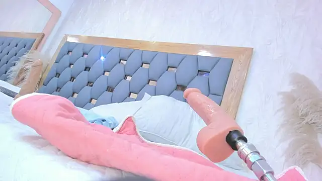 crystal sm online show from January 13, 4:07 am