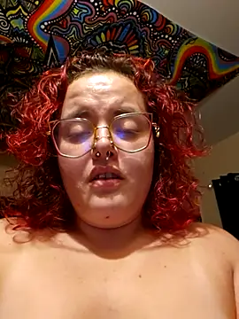 nuttiebuddy1 online show from September 11, 6:47 am