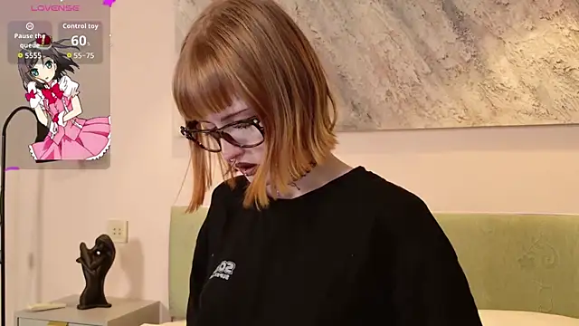 MilkMeSoftly online show from February 21, 8:48 am