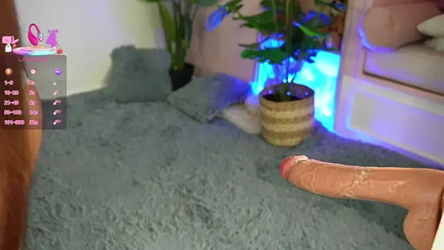 AnnieCouperr online show from October 1, 8:14 pm