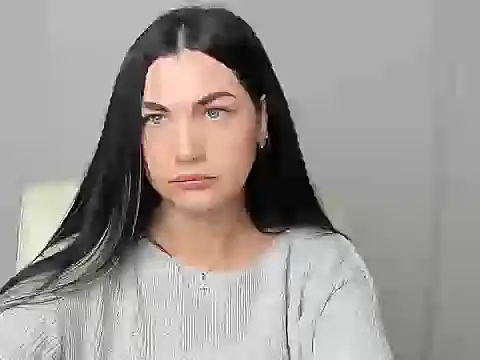 Lune Moon online show from November 17, 6:14 am