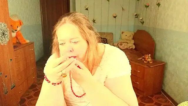 Audrey Aura online show from December 1, 7:34 am