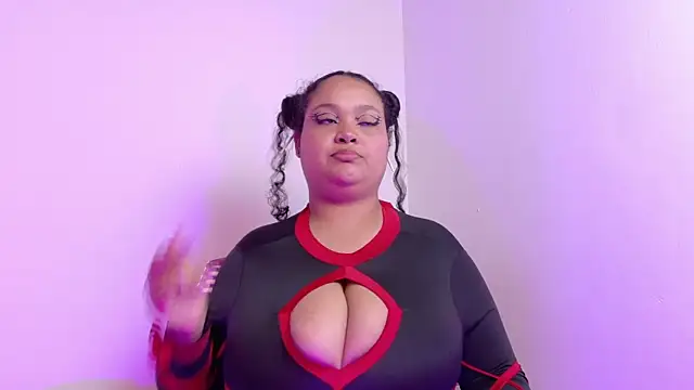 KITY HILL online show from November 1, 5:22 am