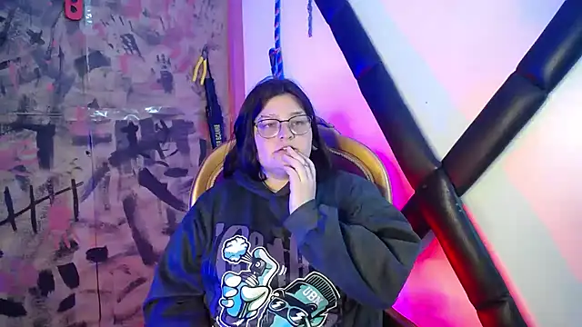 Milaanddalia online show from September 15, 8:49 pm