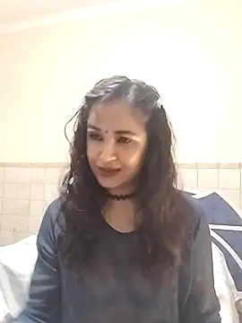 cute indianxo online show from February 12, 6:20 pm