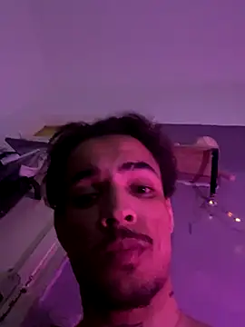 Snapshot of luluycoco chatting on October 3, 7:46 am luluycoco online show from October 3, 7:46 am