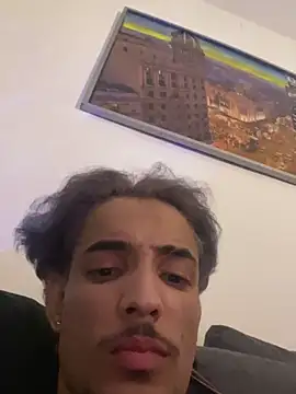 Snapshot of luluycoco chatting on October 18, 10:11 pm luluycoco online show from October 18, 10:11 pm