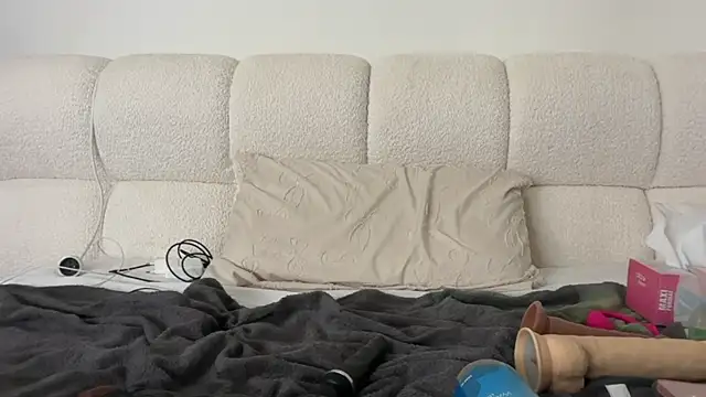 GiuliaDollx online show from February 10, 7:39 pm