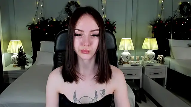 MarySparkle online show from December 17, 3:33 am